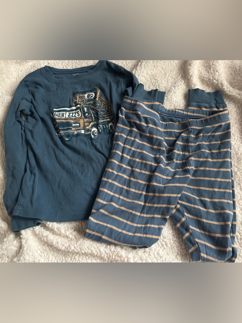 Carter's Boys Trucks Pajama set 2 pc Snug Fit long sleeve size 10